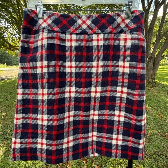 Talbots Dresses & Skirts - Talbots Womens Navy Red Tartan Plaid Wool Blend Straight Skirt Size 8 Lined 90s